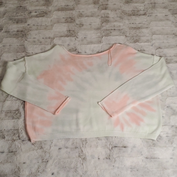 Tie Dye Sweater - Picture 10 of 11